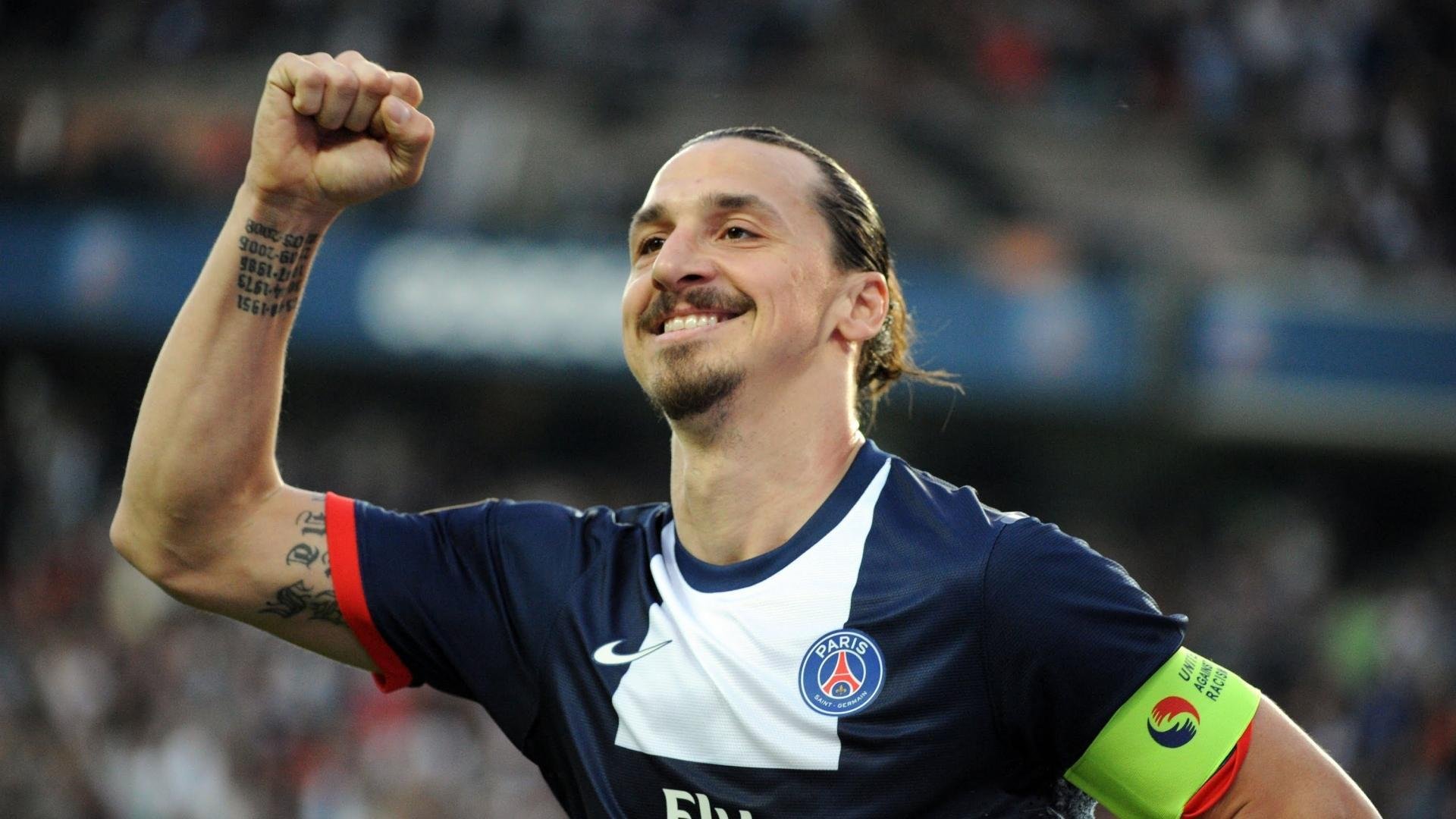 曼城中场核心谈战术变化适应期，曼城中场阵容