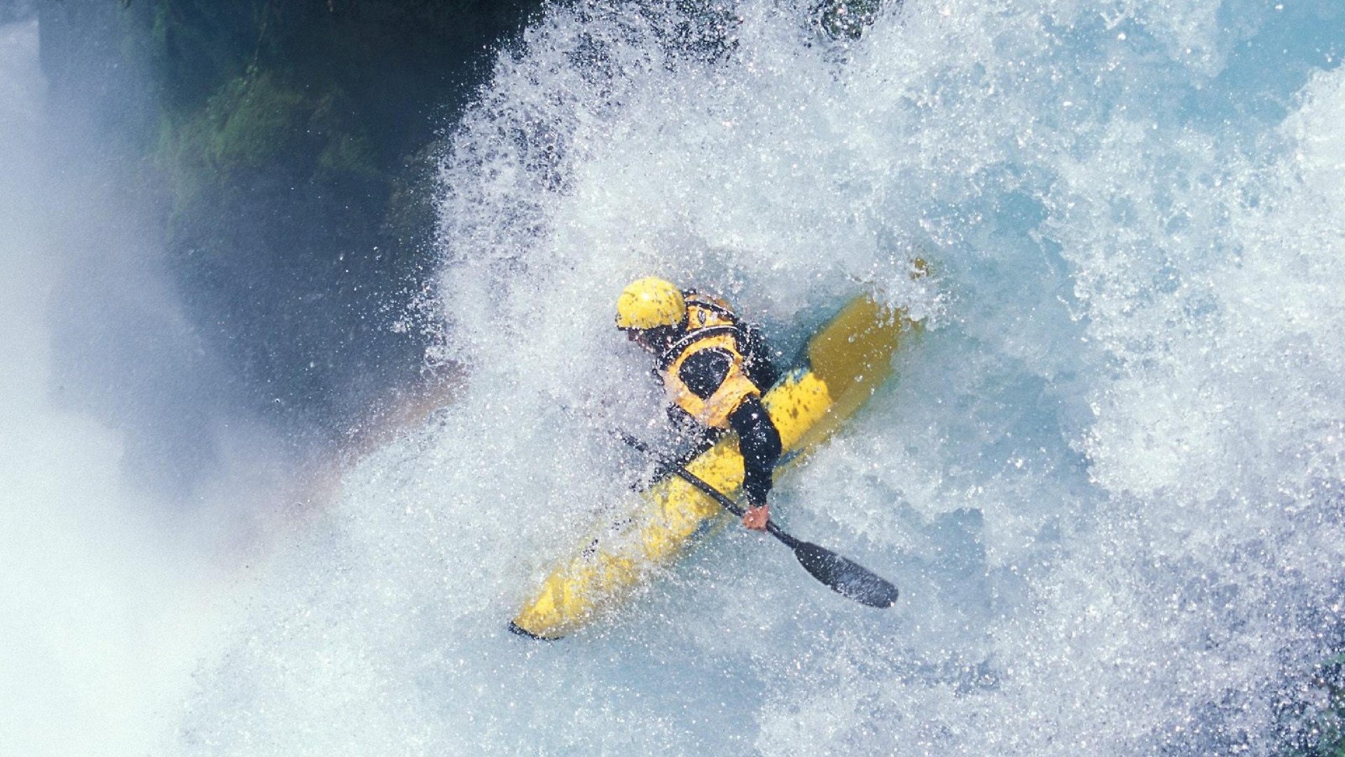 青训球员出国留洋比例上升国际化趋势明显，国外足球青训的队员用上学吗